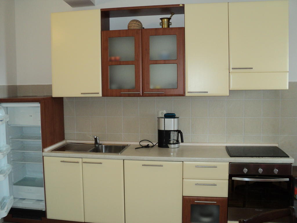 Apartments Lena Podgora Bilik gambar
